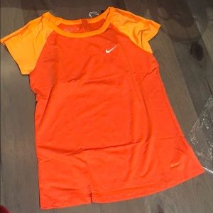 NEW！Nike Top